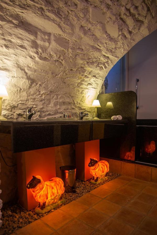 Hotel Canaleta Heras Espolla Экстерьер фото