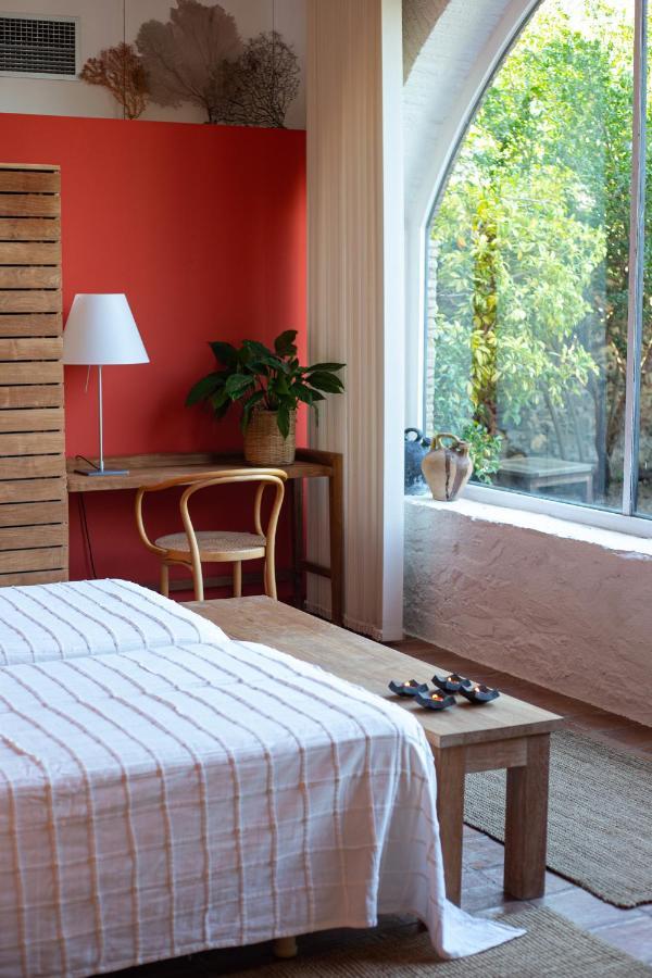 Hotel Canaleta Heras Espolla Экстерьер фото