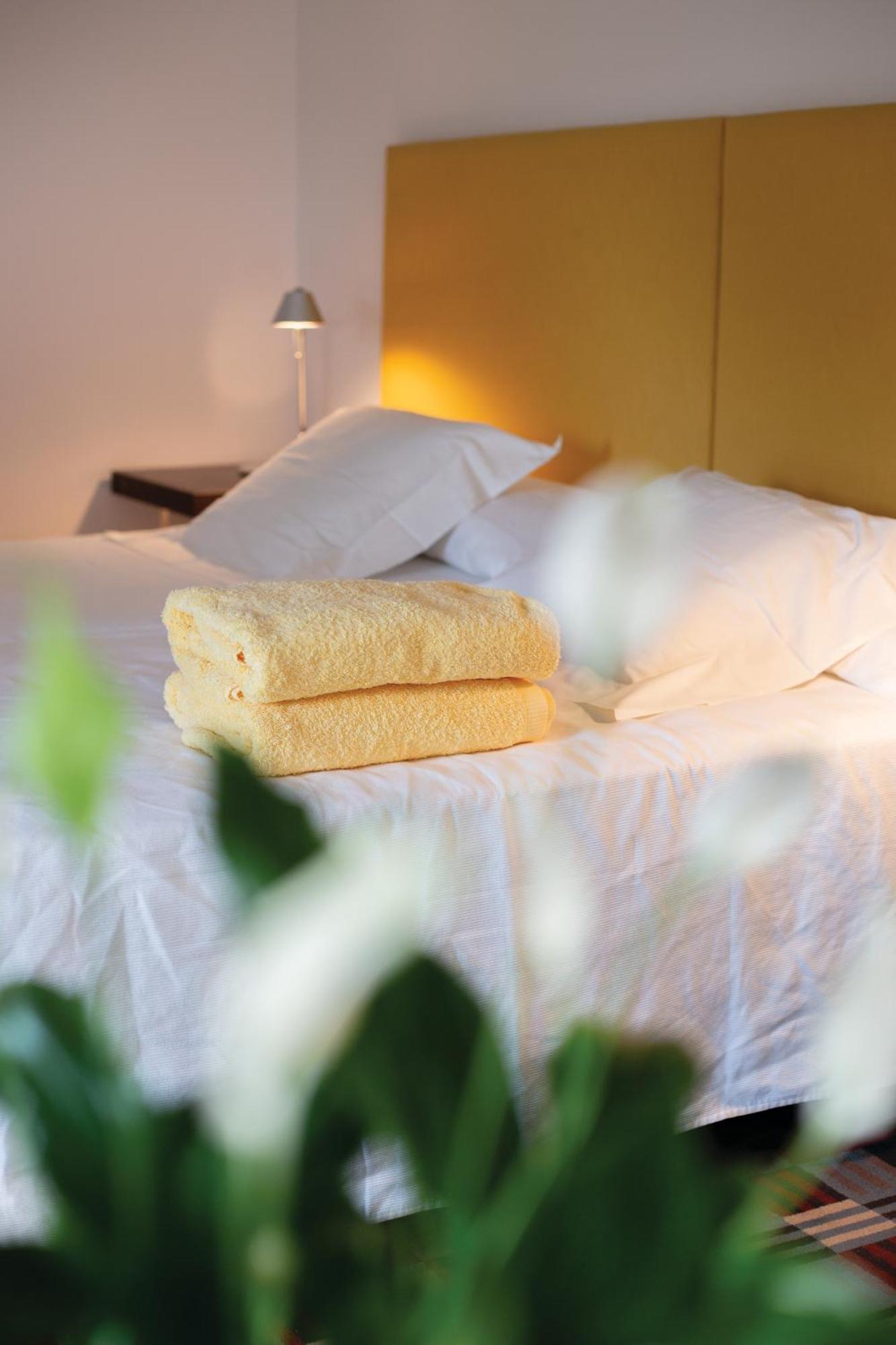 Hotel Canaleta Heras Espolla Экстерьер фото