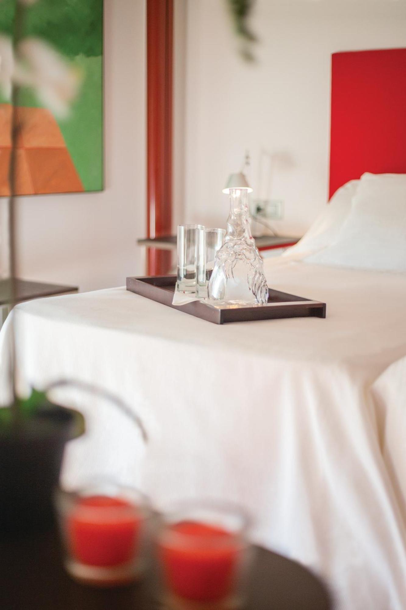 Hotel Canaleta Heras Espolla Экстерьер фото